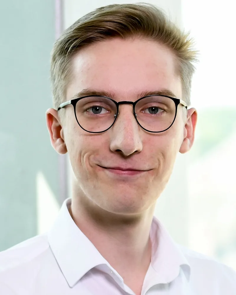 Porträt von Justus Mau, refyned.software